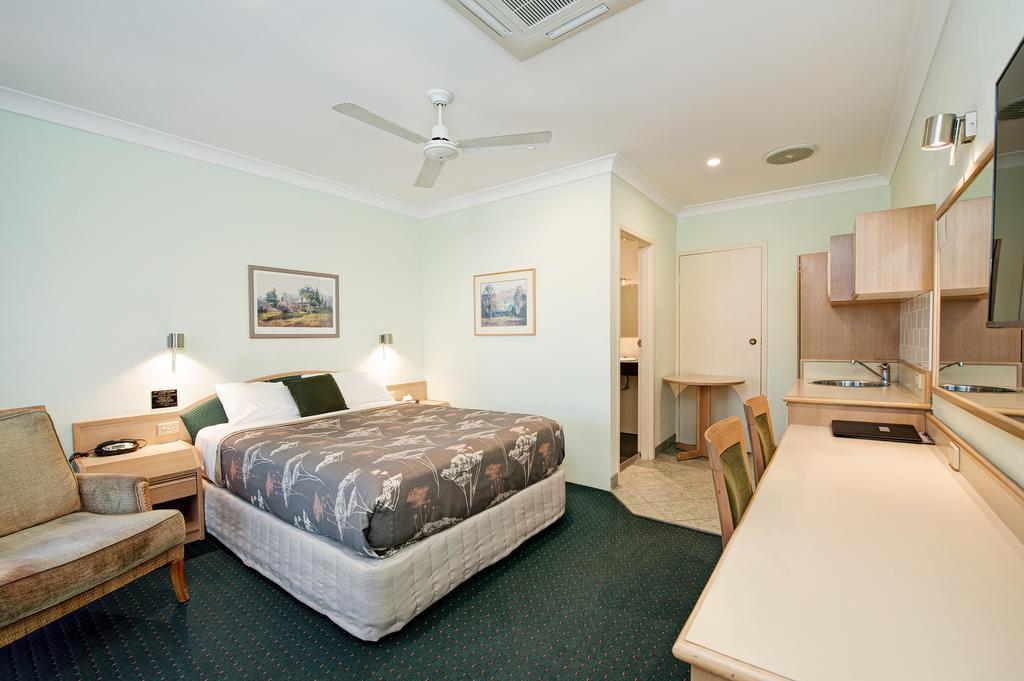 Colonial Terrace Motor Inn Raymond Terrace Eksteriør bilde