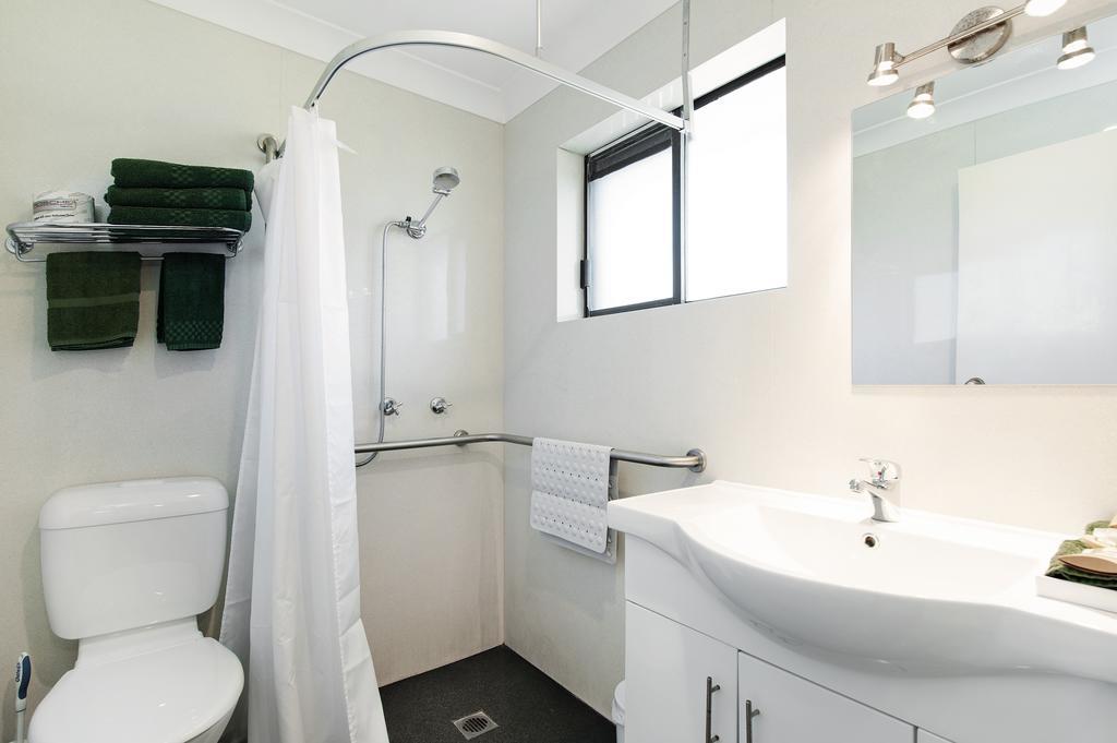Colonial Terrace Motor Inn Raymond Terrace Eksteriør bilde