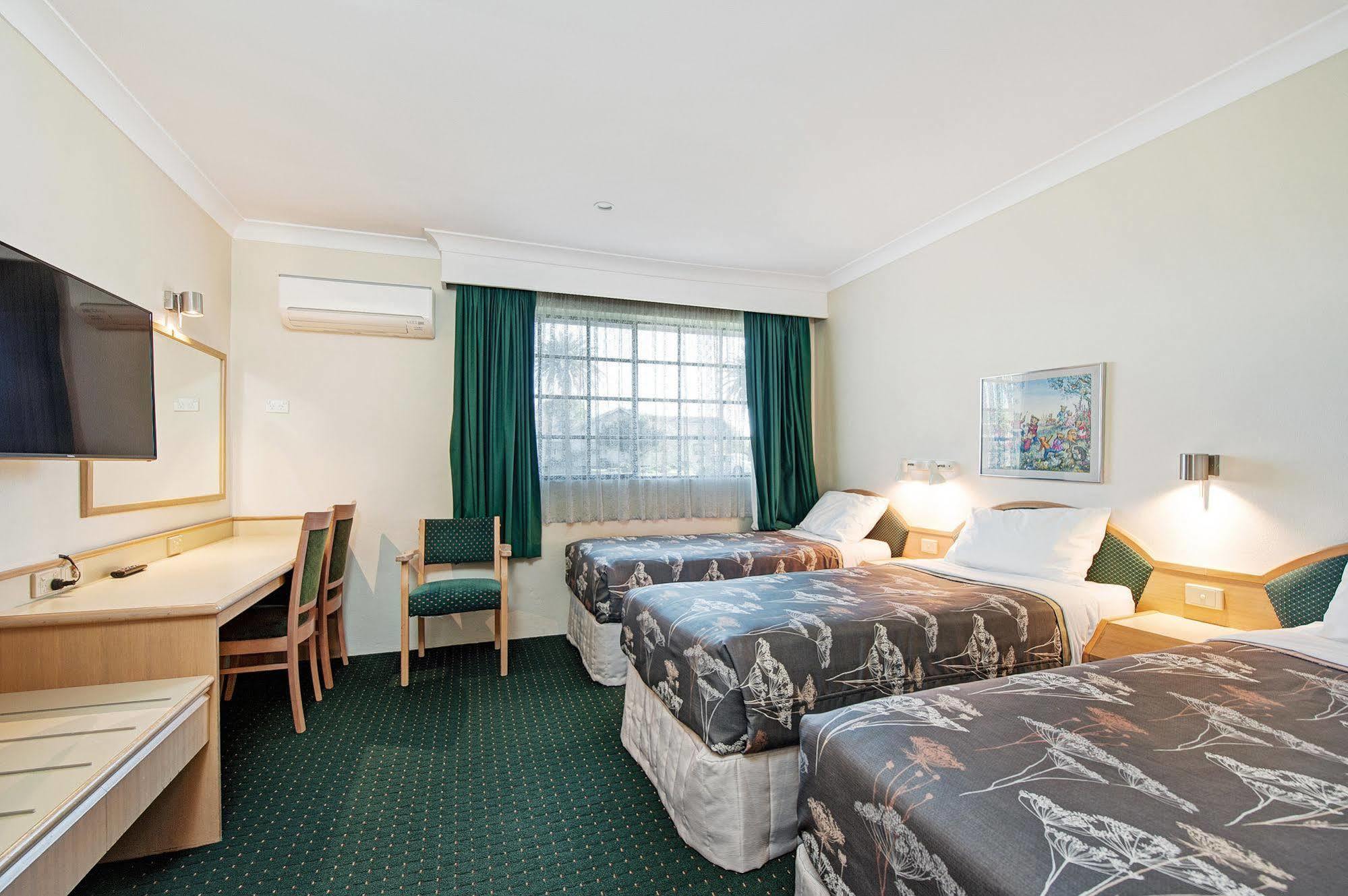 Colonial Terrace Motor Inn Raymond Terrace Eksteriør bilde