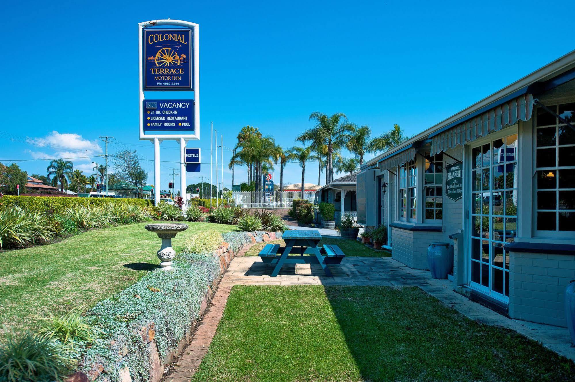 Colonial Terrace Motor Inn Raymond Terrace Eksteriør bilde